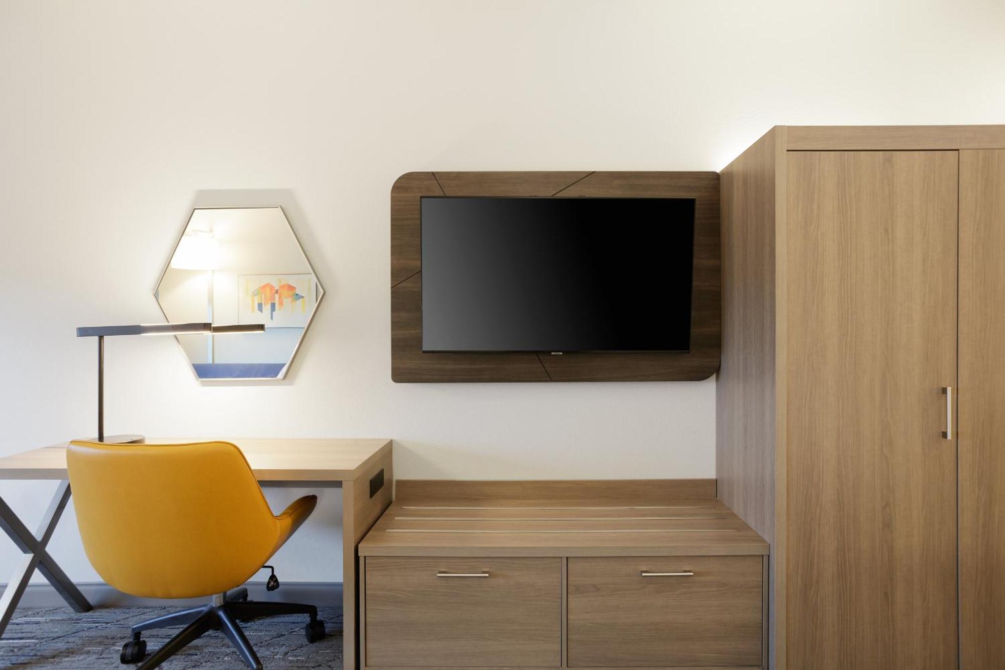 Holiday Inn Express Hotel & Suites Los Angeles Airport Hawthorne By Ihg Exterior foto
